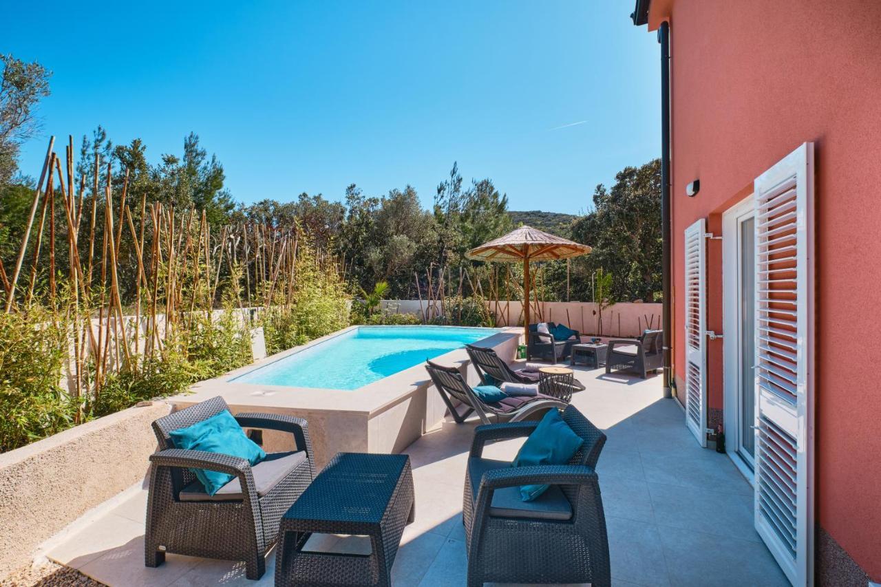 Meacres Sun Vila Miholascica Exterior foto